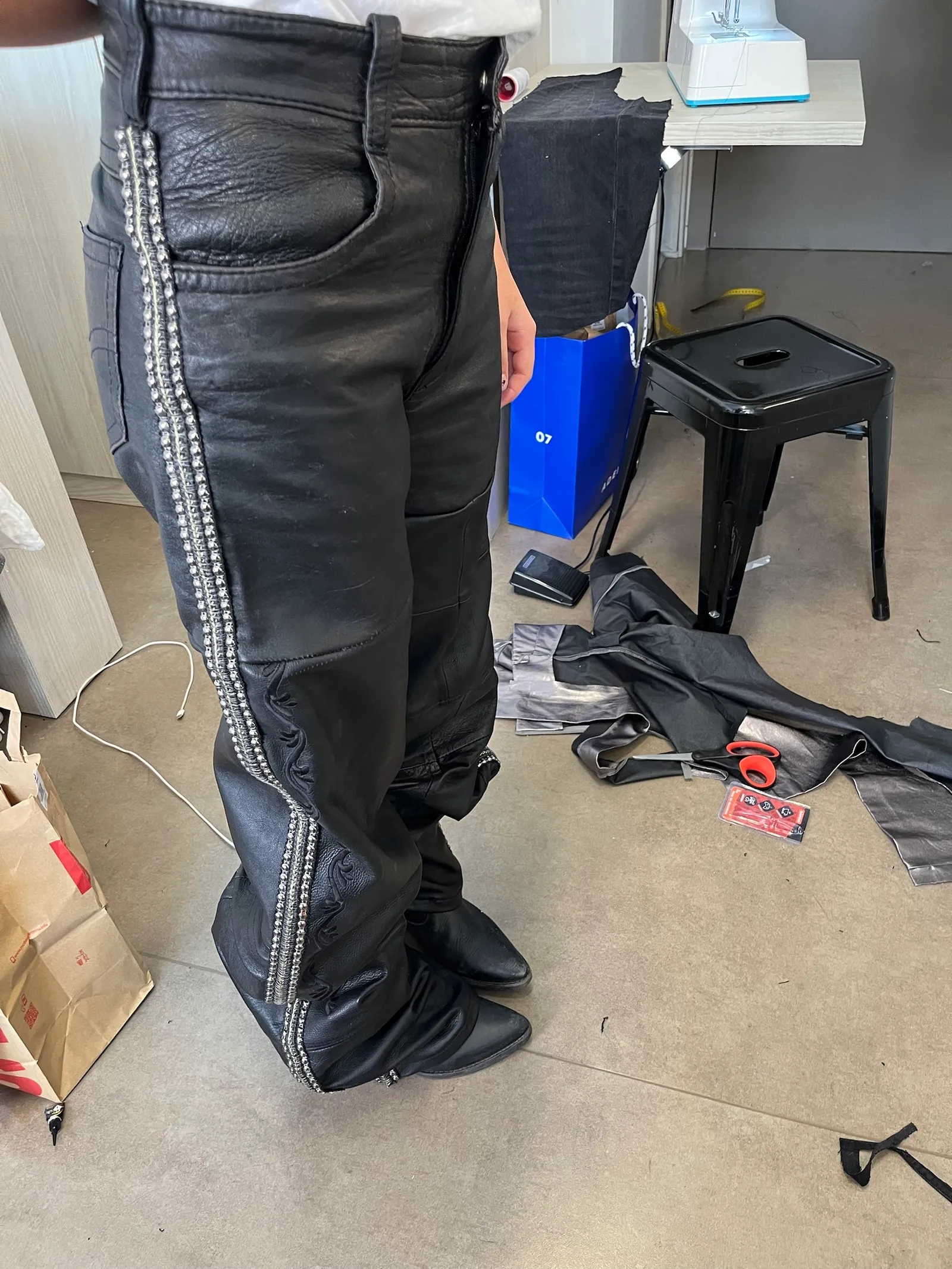 Prueba frontal de los pantalones
