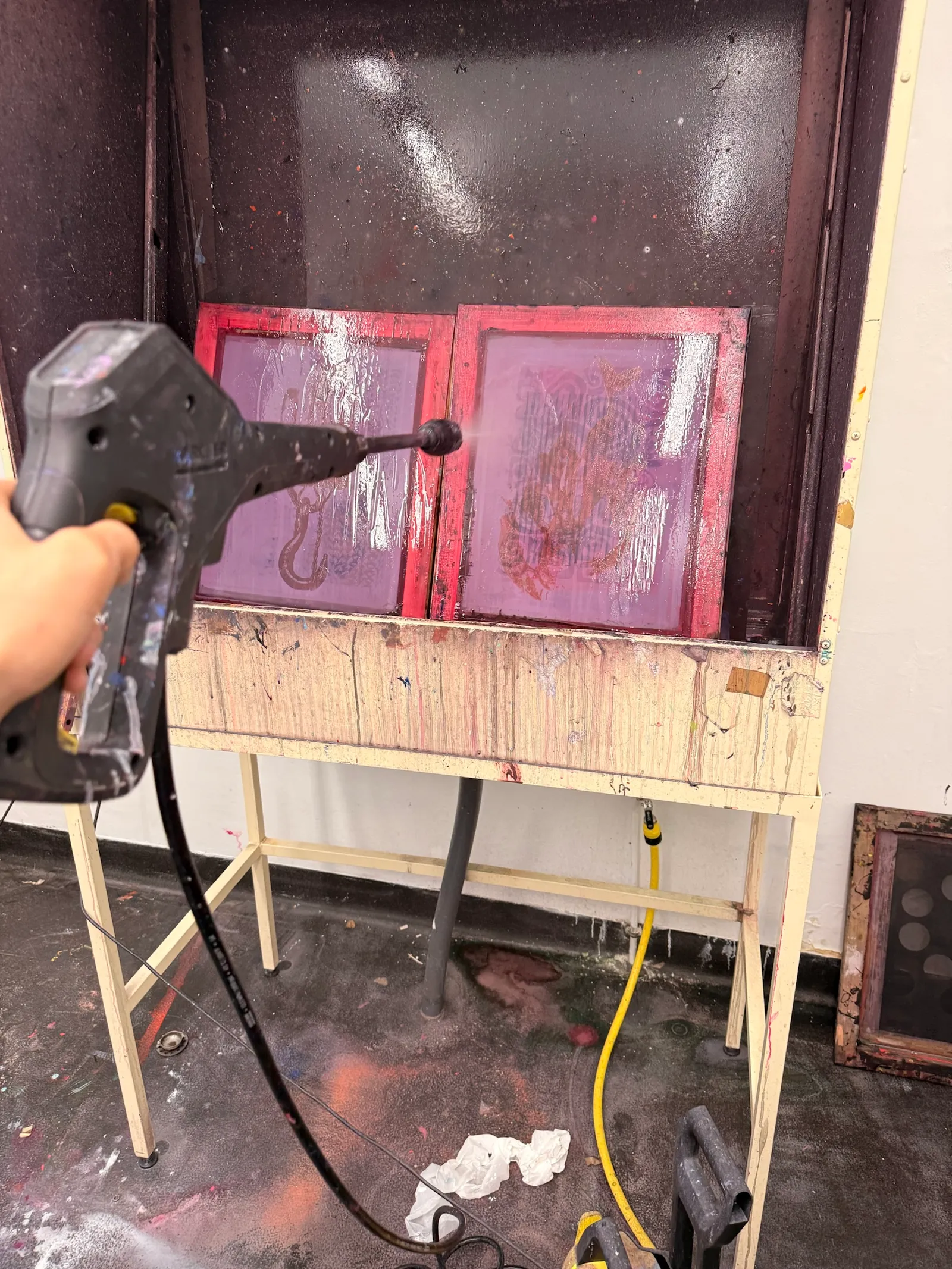 Trabajo con pantallas en el taller